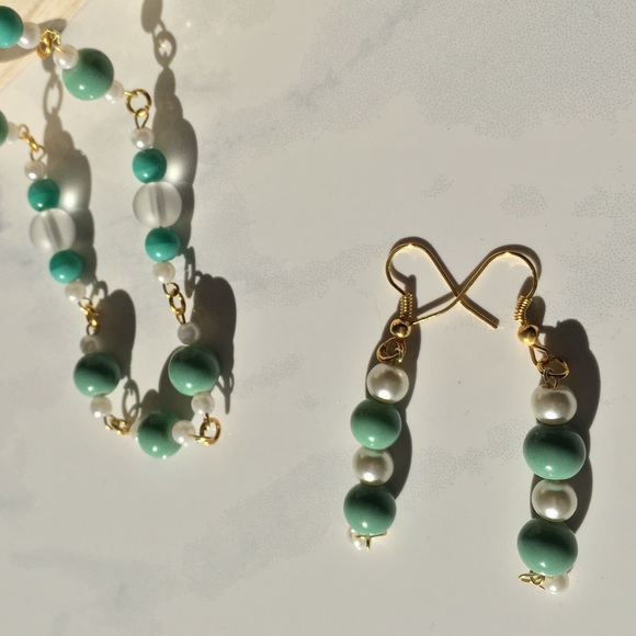 SALE✨BUNDLE Jade & Pearl Necklace + Earrin Set CCO - Picture 2 of 4